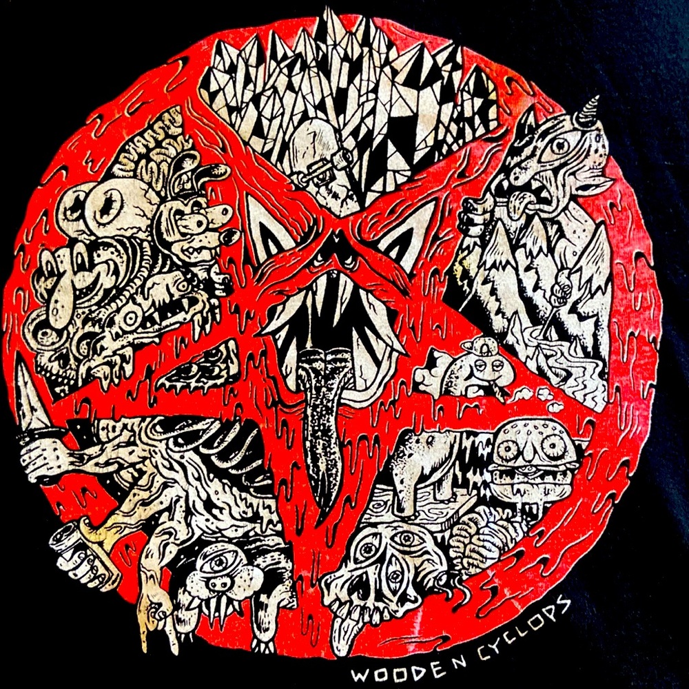 WOODEN CYCLOPS (L) “Pentagram” street wear T-shirt
